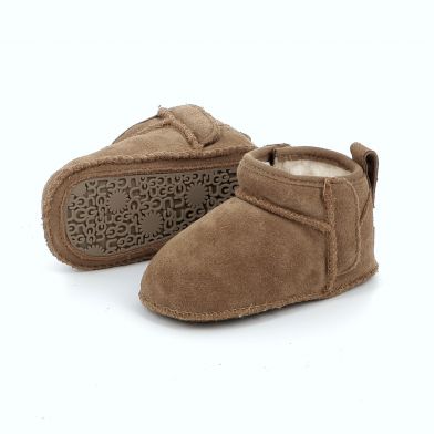 Παιδικό Αγκαλιάς για Κορίτσι UGG Baby Classic Ultra Mini  Χρώματος Καφέ 1157690I-CHE